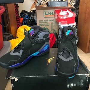Aqua 8s